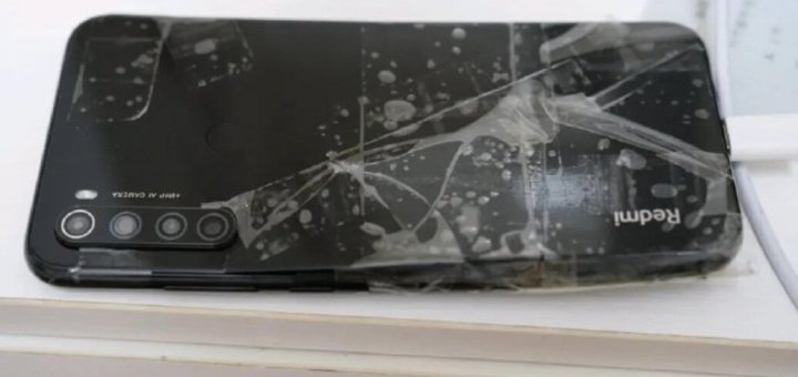 8. Kattan Aşağı Düşen Redmi Note 8 Modeli Hala İyi Bir Şekilde Çalışıyor